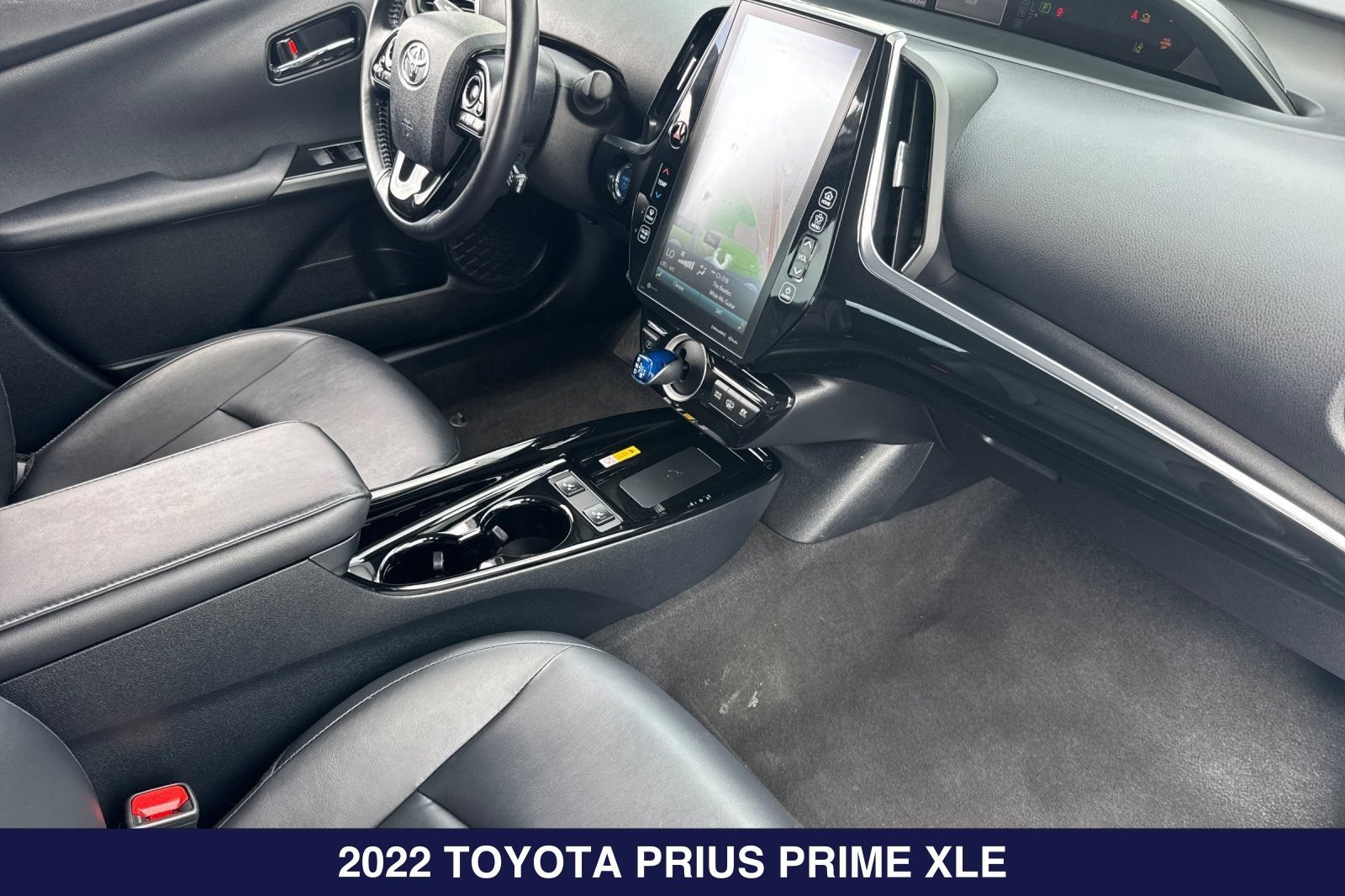 Used 2022 Toyota Prius Prime XLE FWD image 17