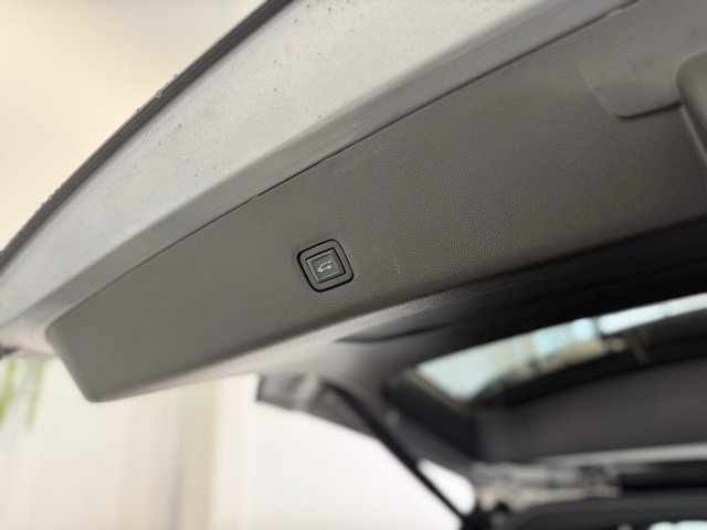 Certified 2023 Chevrolet Traverse LT image 38