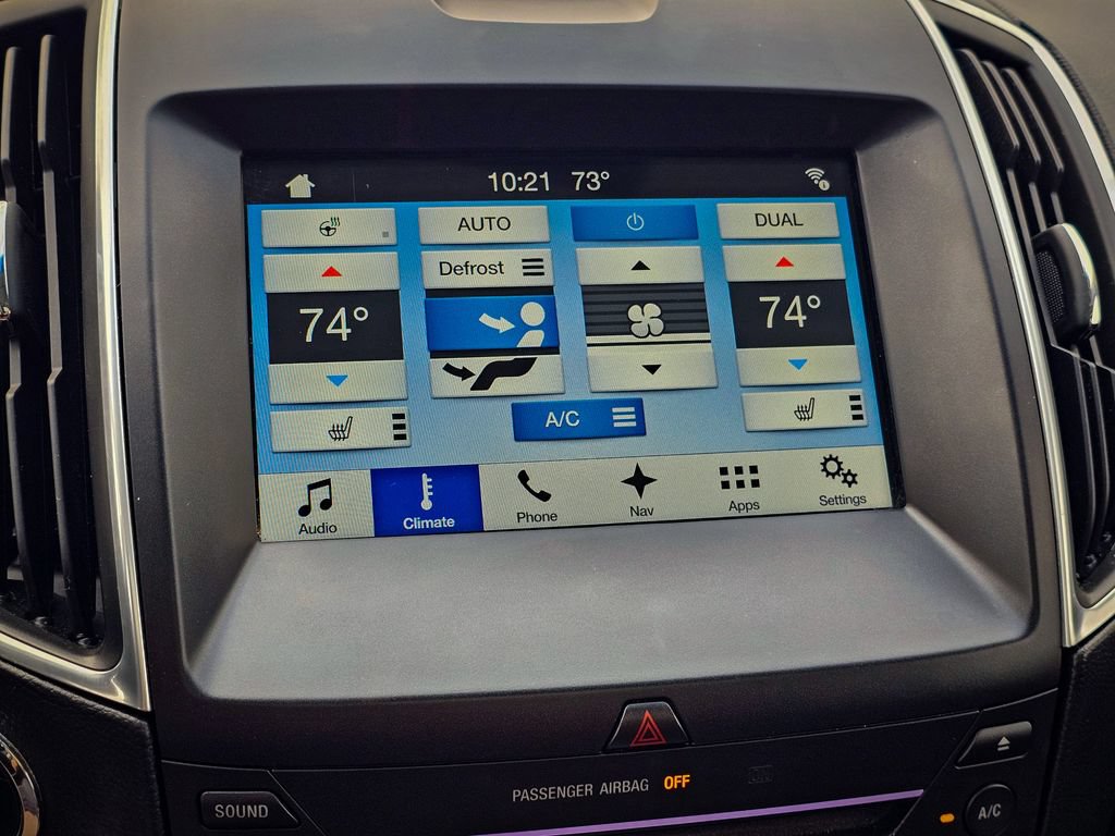 Used 2017 Ford Edge Titanium w/ Technology Package AWD/4WD image 25