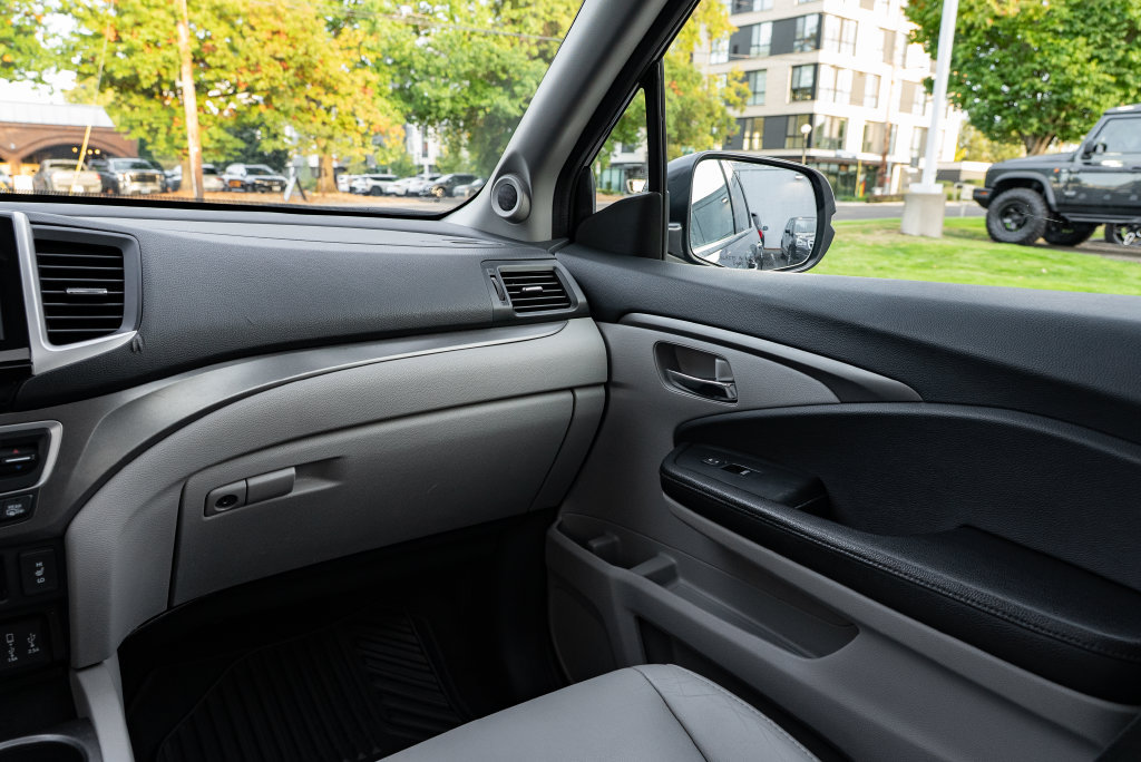 Used 2017 Honda Pilot EX-L image 11
