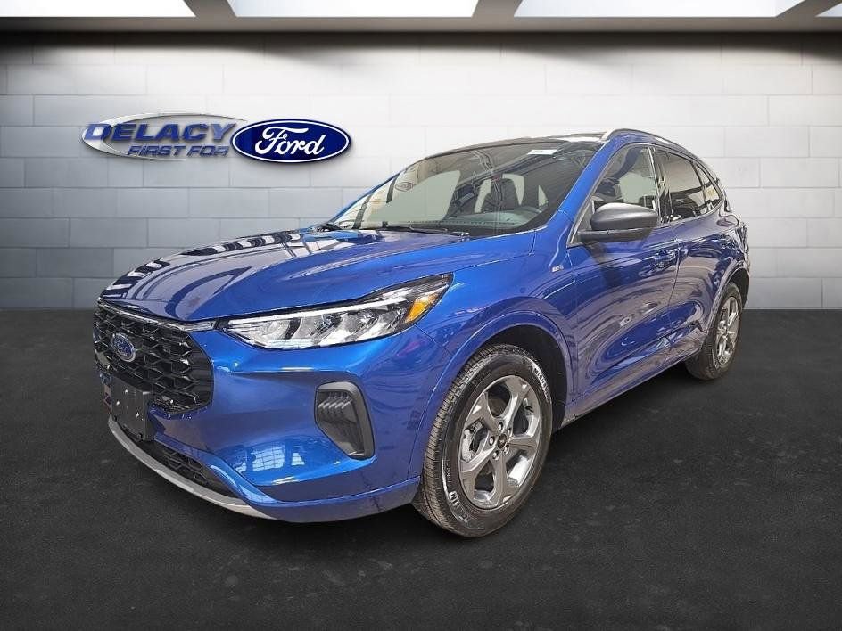 Used 2023 Ford Escape ST-Line w/ Tech Pack #1 image 1