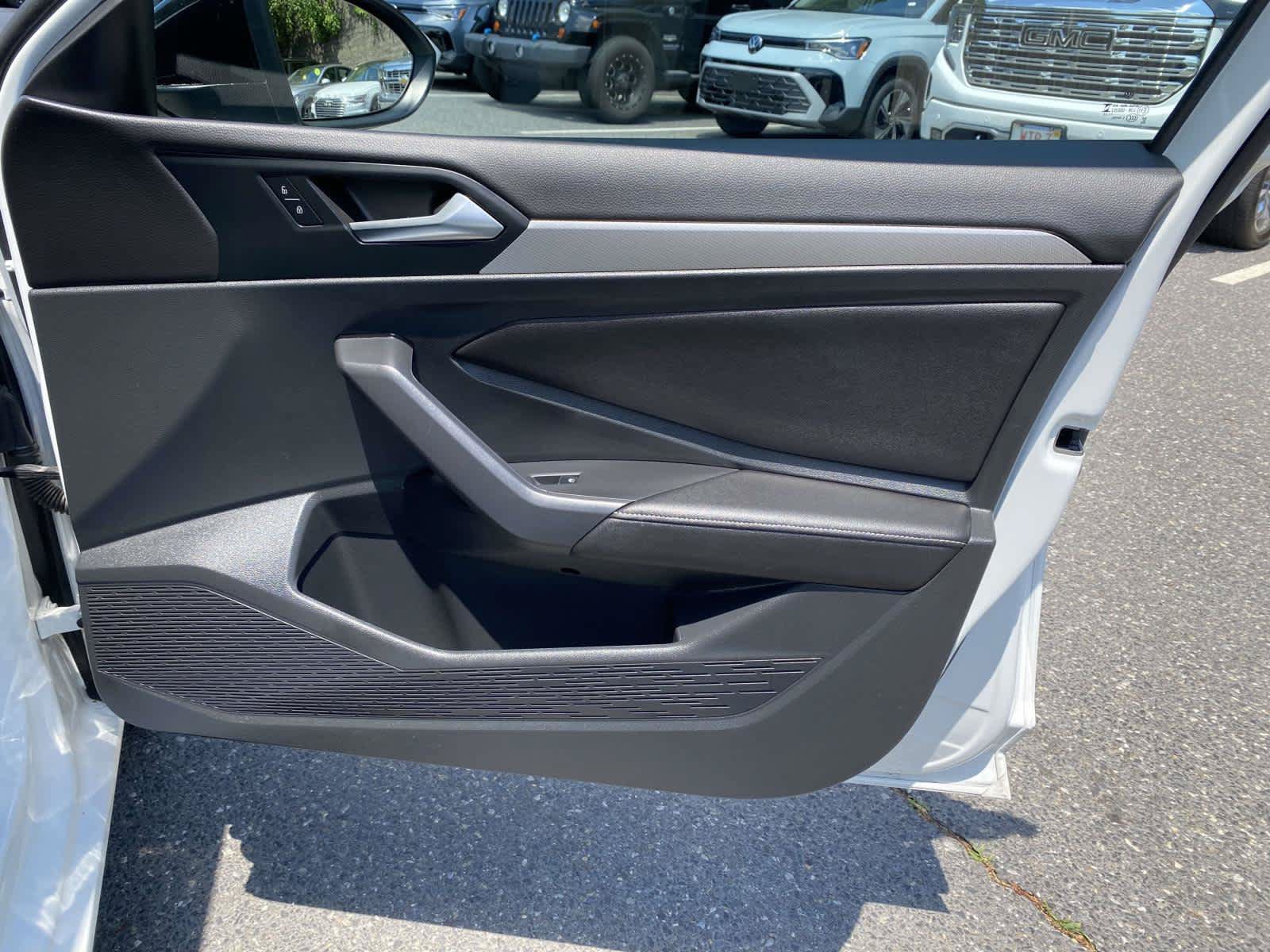 Certified 2023 Volkswagen Jetta Sport FWD image 27