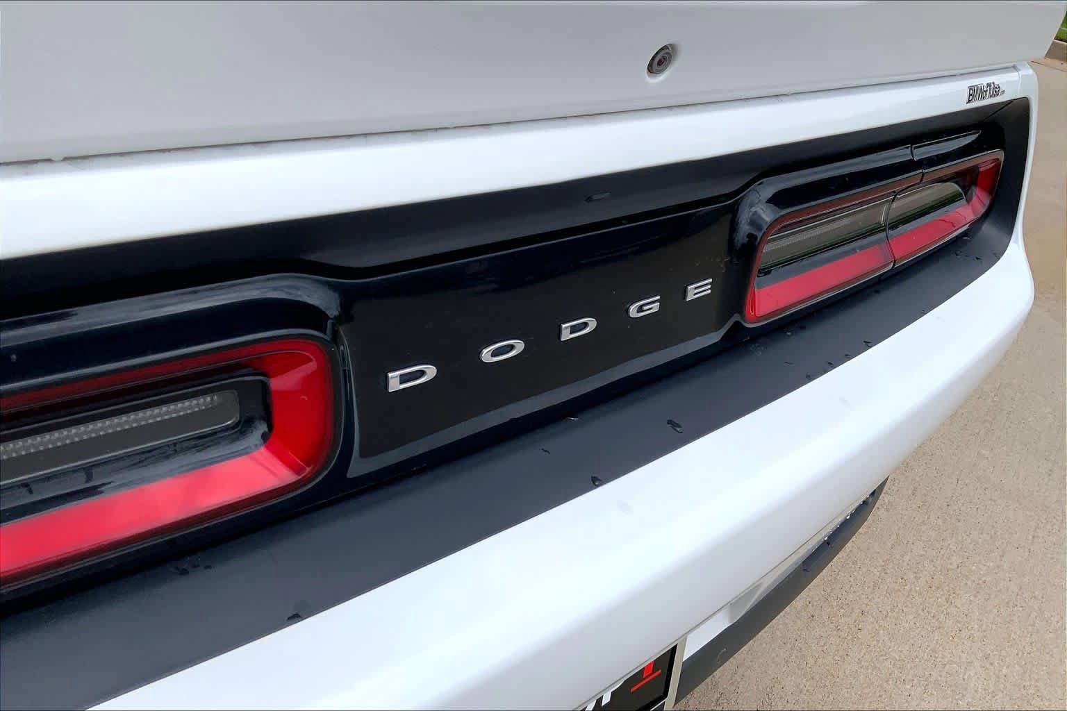 Used 2015 Dodge Challenger R/T Plus RWD image 29