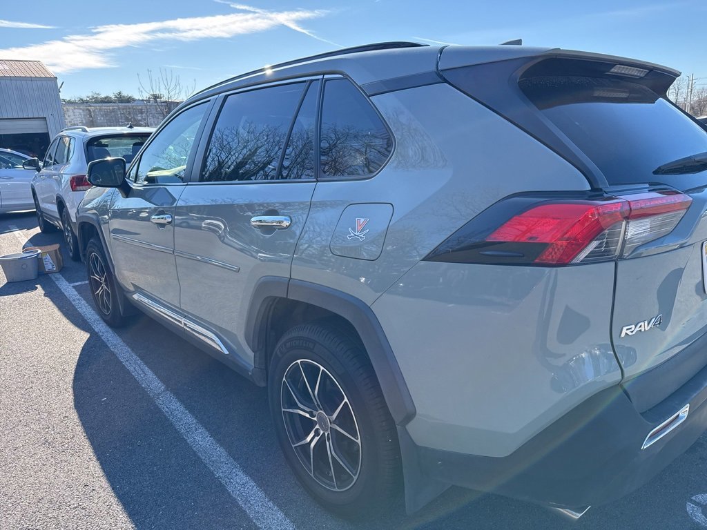 Used 2019 Toyota RAV4 XLE image 3