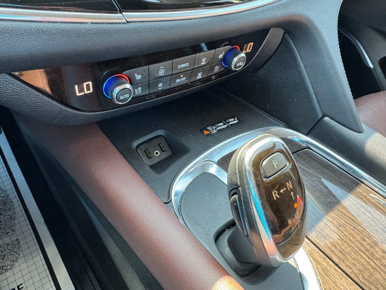 Used 2018 Buick Enclave Avenir w/ Avenir Technology Package image 20