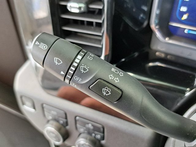 Used 2023 Chevrolet Silverado 1500 LT AWD/4WD image 10