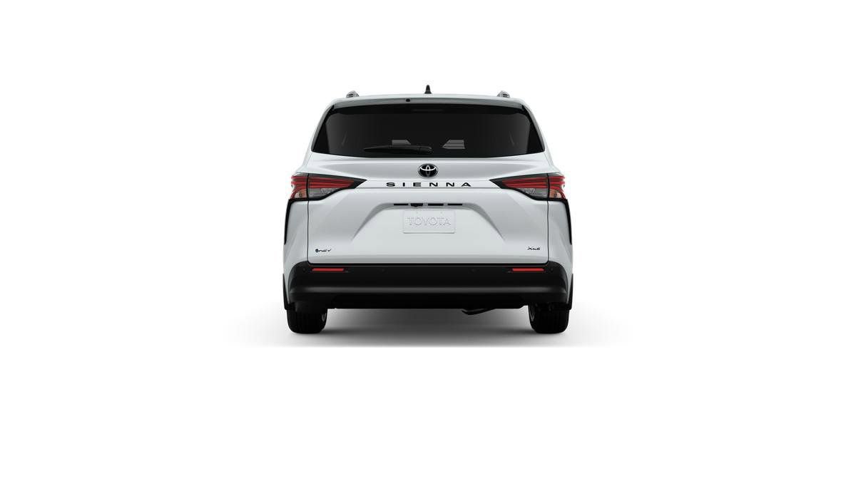 New 2026 Toyota Sienna XLE image 8