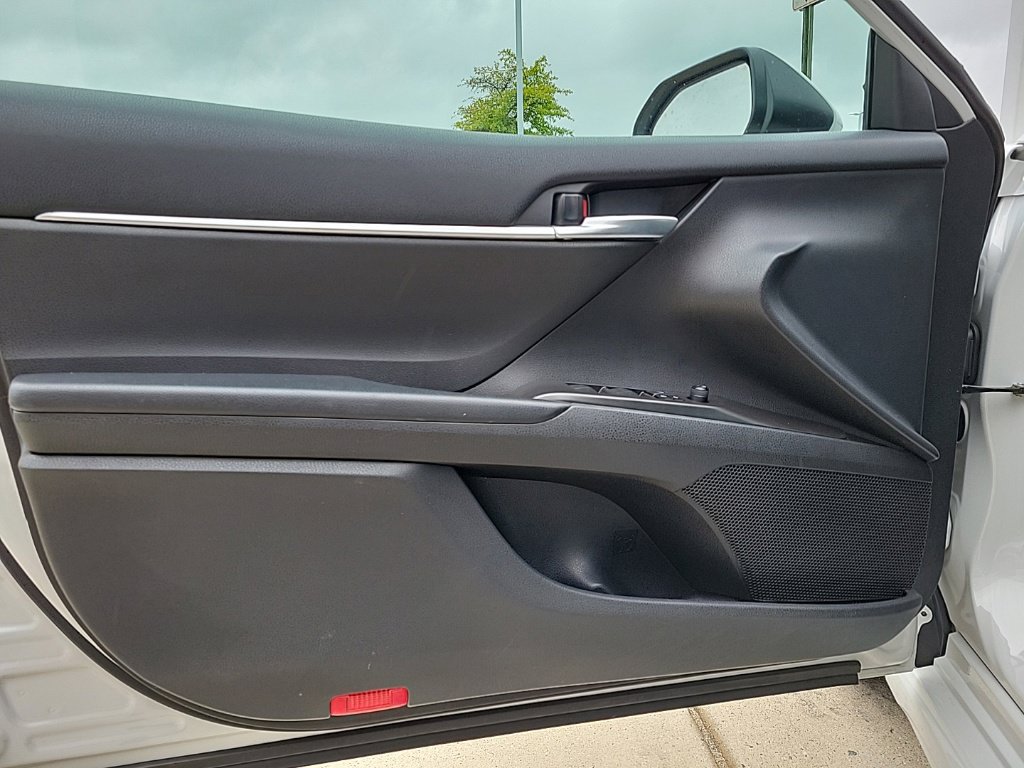 Used 2023 Toyota Camry SE FWD image 27