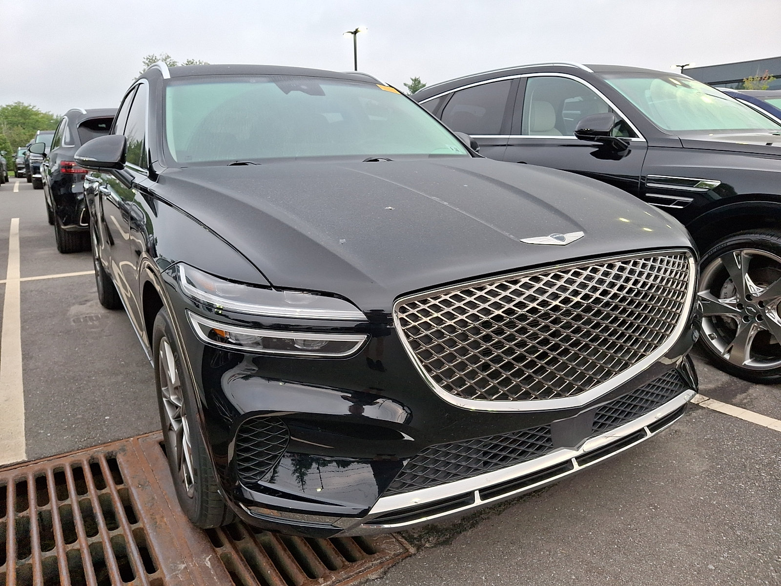Used 2024 Genesis GV70 2.5T AWD/4WD image 2