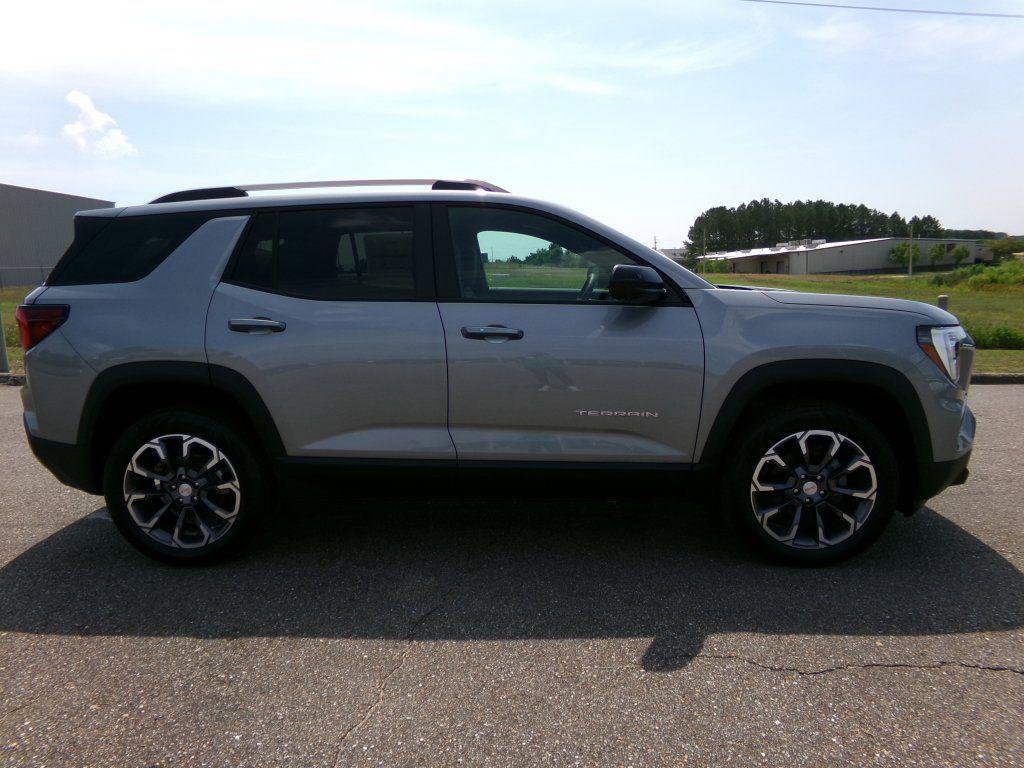 New 2026 GMC Terrain Elevation w/ Elevation Premium Package image 15