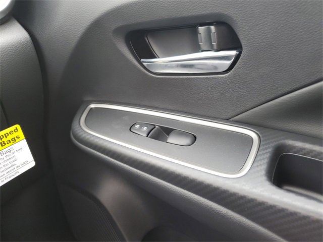 New 2025 Nissan Versa SR w/ Trunk Package image 28
