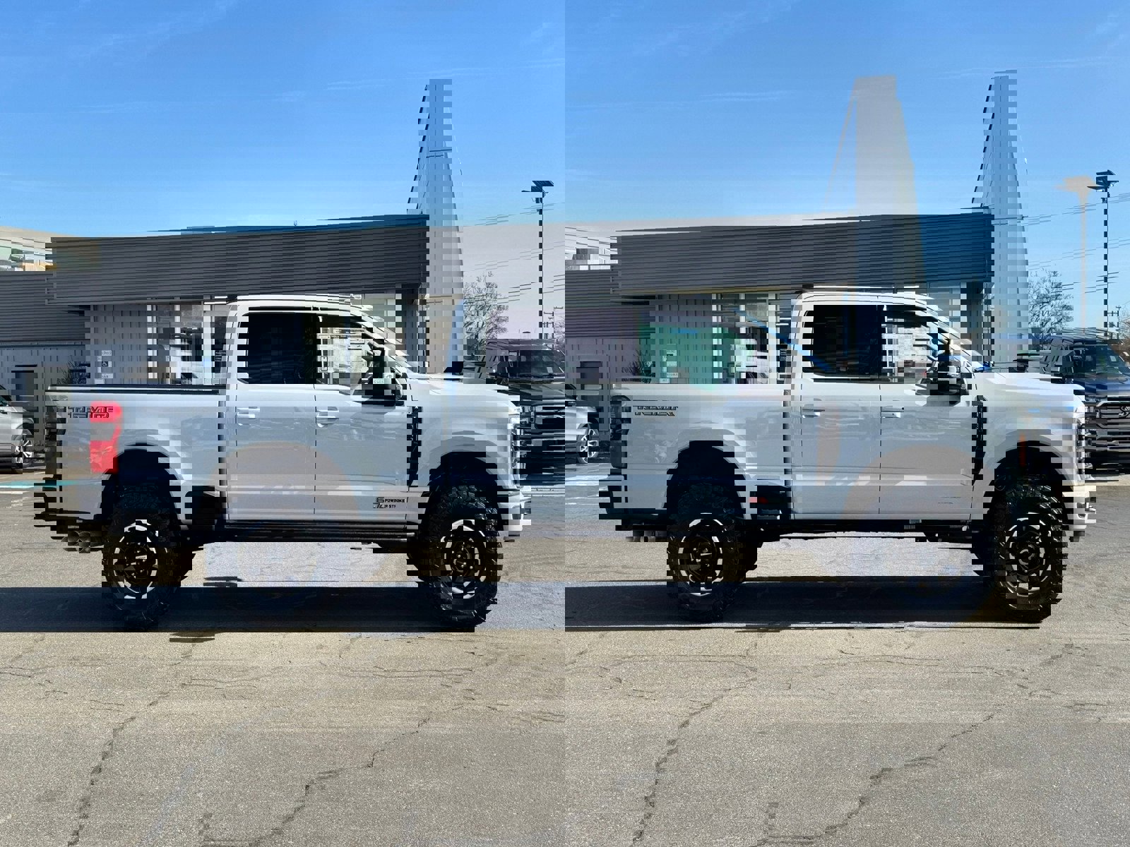 New 2025 Ford F250 XLT w/ Black Appearance Package image 27