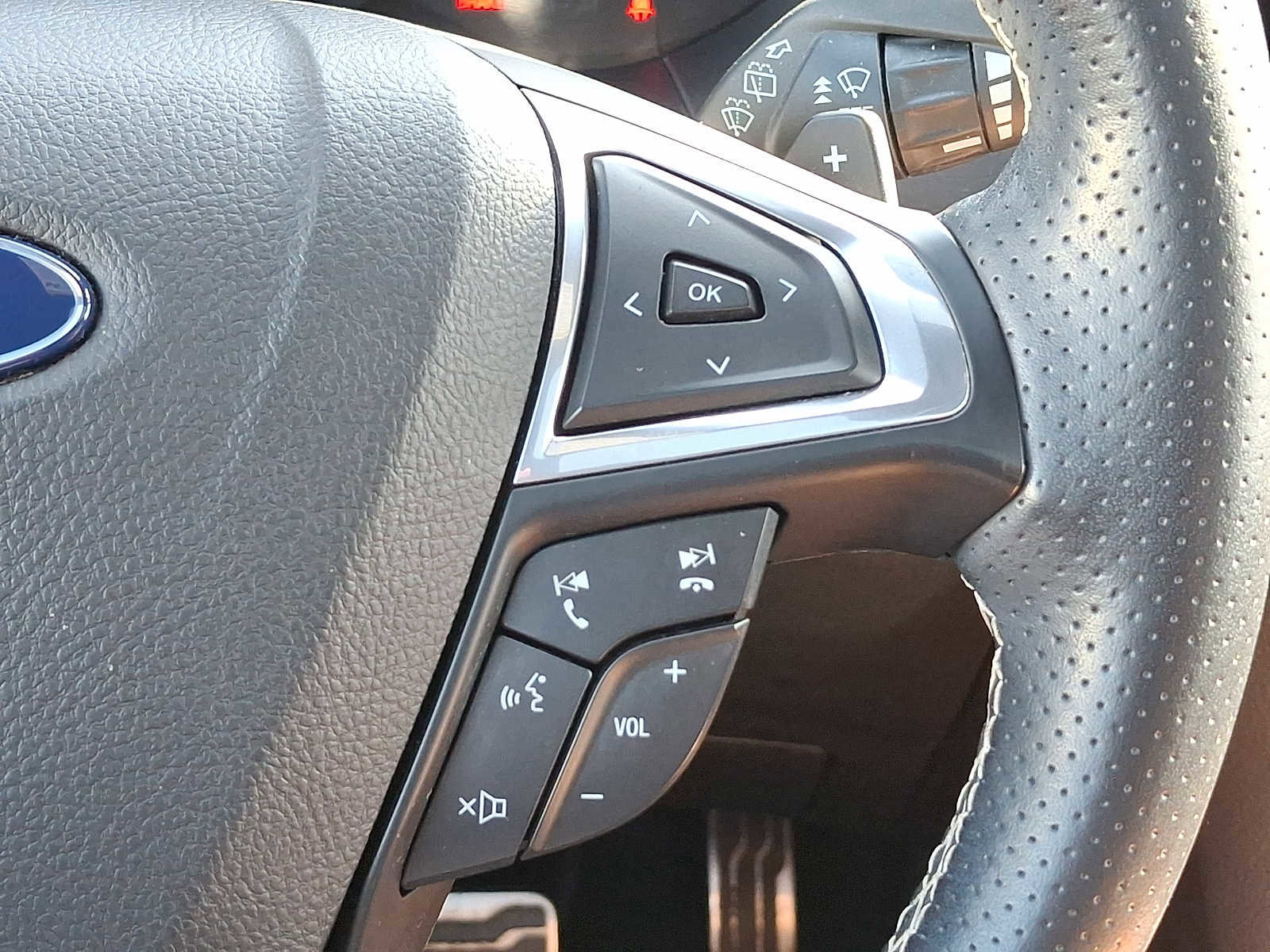Used 2022 Ford Edge ST w/ Equipment Group 401A AWD/4WD image 23