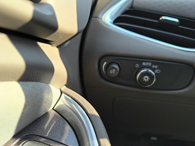 Used 2020 Chevrolet Malibu LT image 21