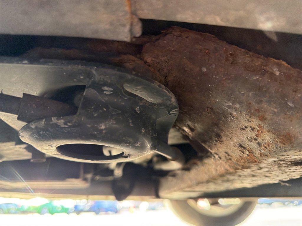 Used 2002 Cadillac De Ville DTS w/ Premium Equipment Pkg image 19