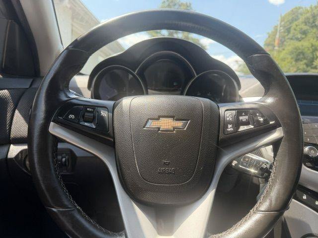 Used 2014 Chevrolet Cruze LT FWD image 18