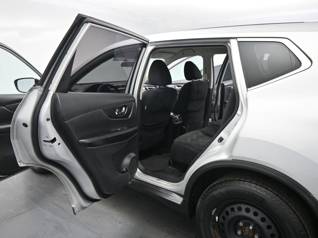 Used 2014 Nissan Rogue S image 14