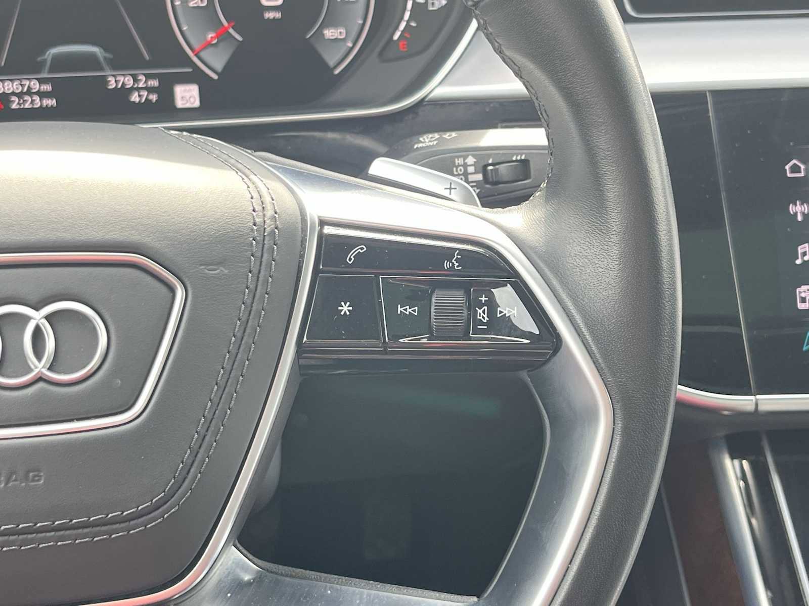 Used 2023 Audi A8 L 3.0T w/ Comfort Plus Package image 38