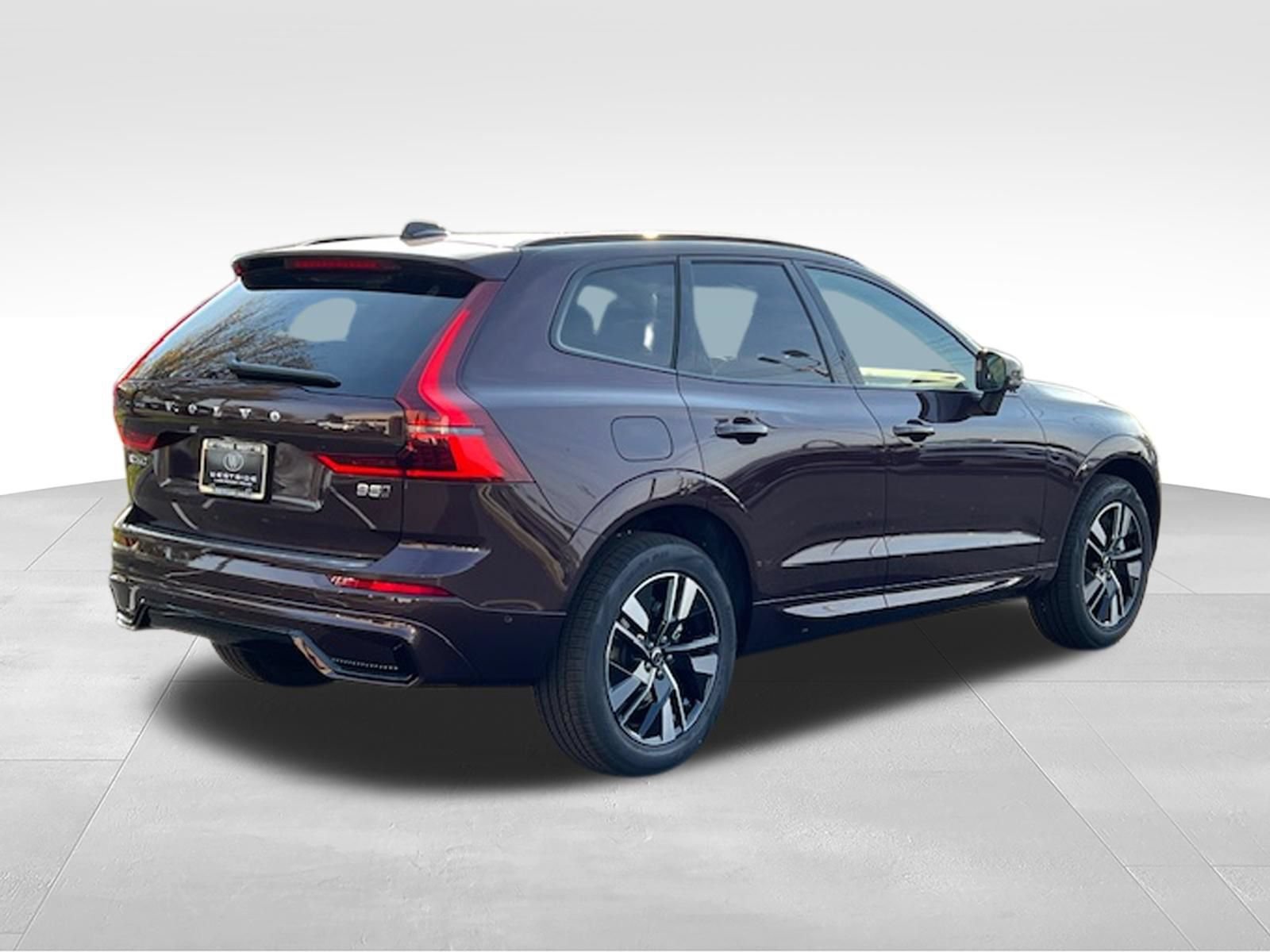 New 2026 Volvo XC60 B5 Plus w/ Protection Package Premier AWD/4WD image 7