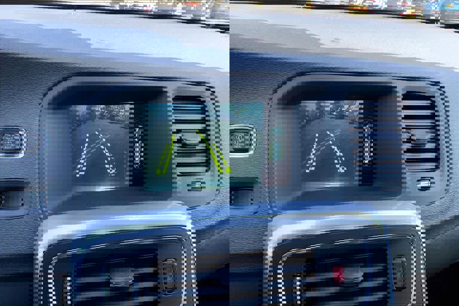 Used 2016 Volvo V60 T5 Premier w/ Convenience Package image 24