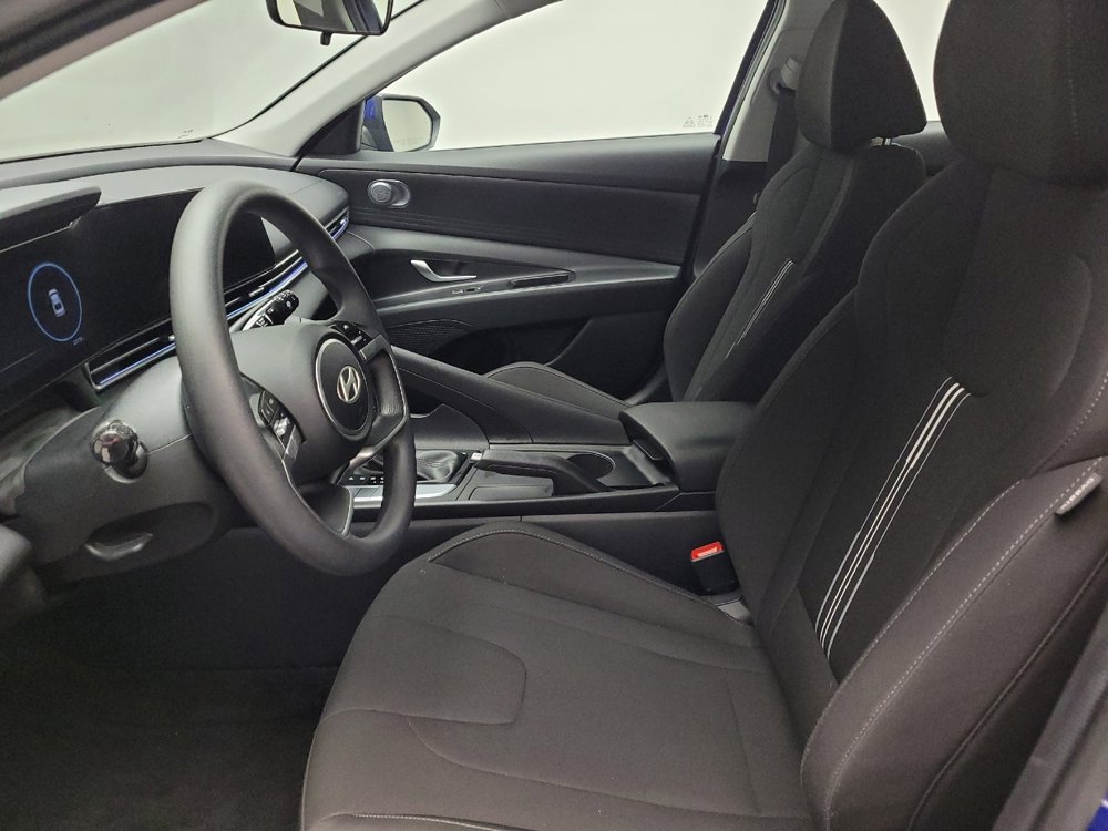 Used 2024 Hyundai Elantra SEL FWD image 17