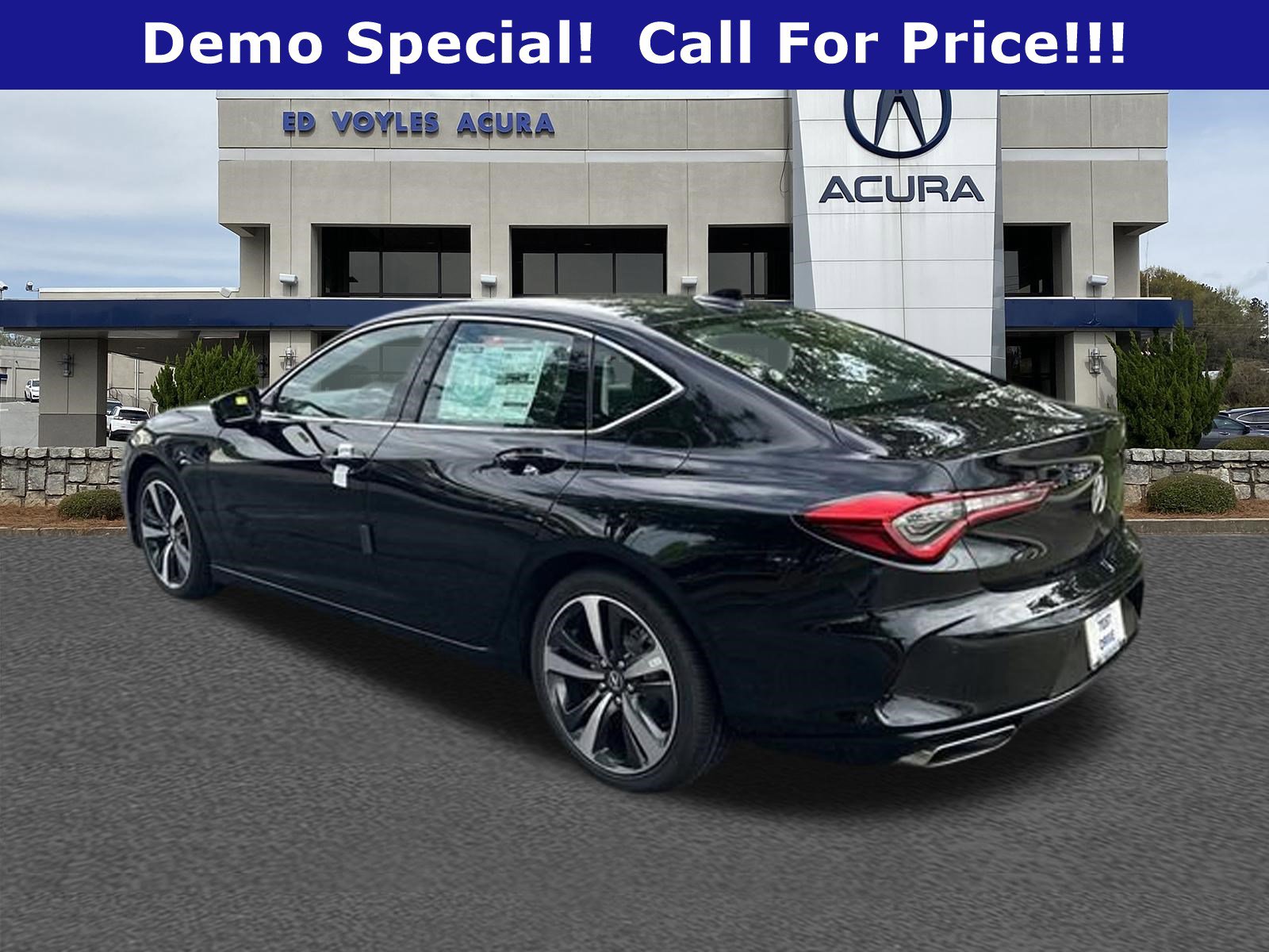 Used 2025 Acura TLX w/ Technology Package FWD image 7