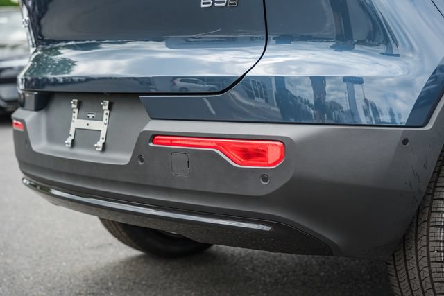 New 2026 Volvo XC40 B5 Plus w/ Climate Package AWD/4WD image 9