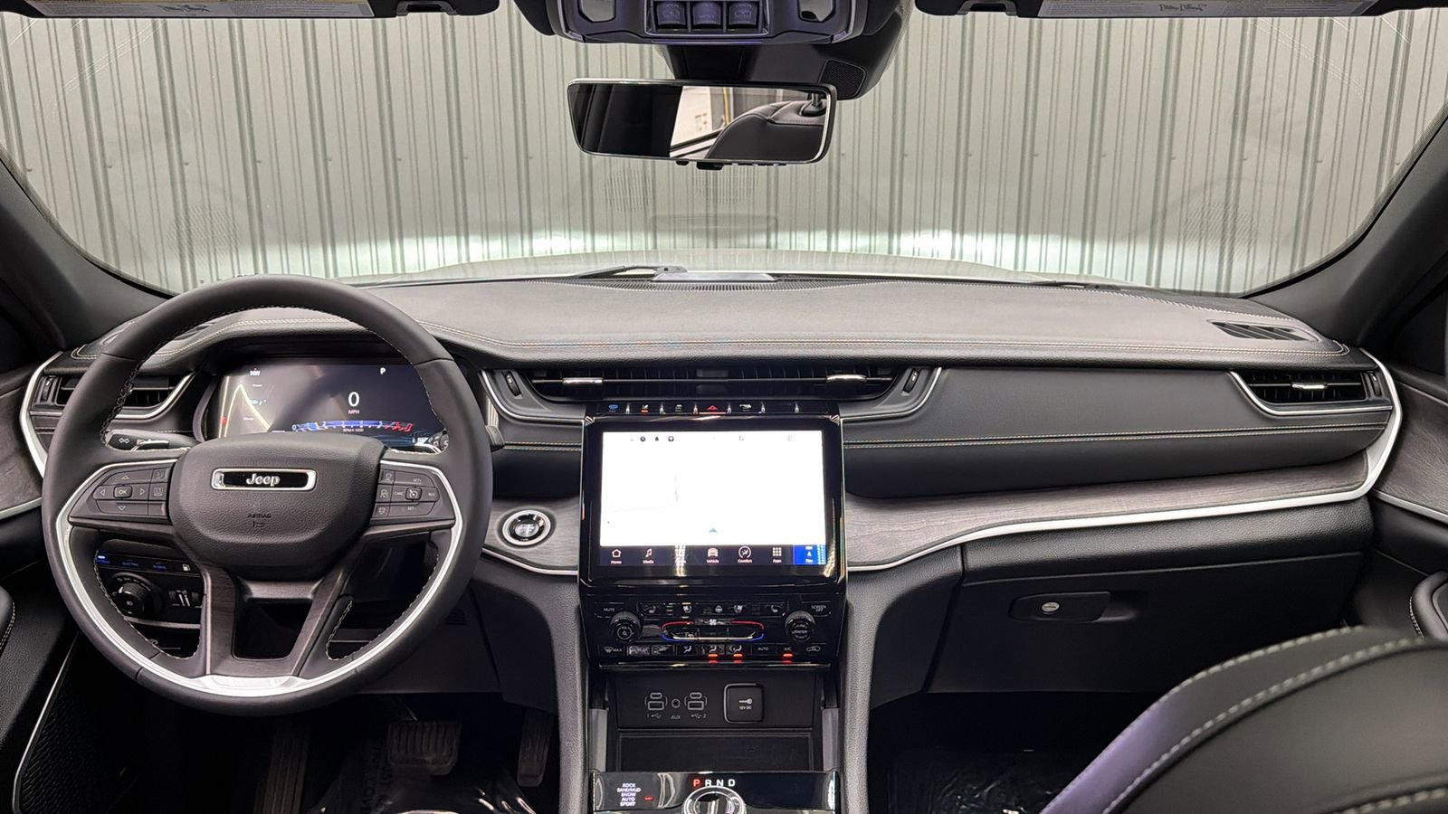 Used 2024 Jeep Grand Cherokee Limited 4xe w/ Luxury Tech Group II AWD/4WD image 34