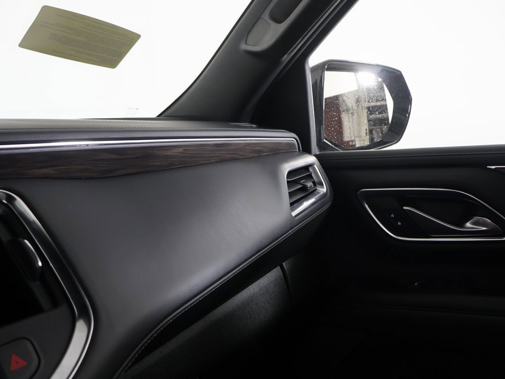 Used 2022 Chevrolet Tahoe LT w/ LT Signature Plus Package image 5