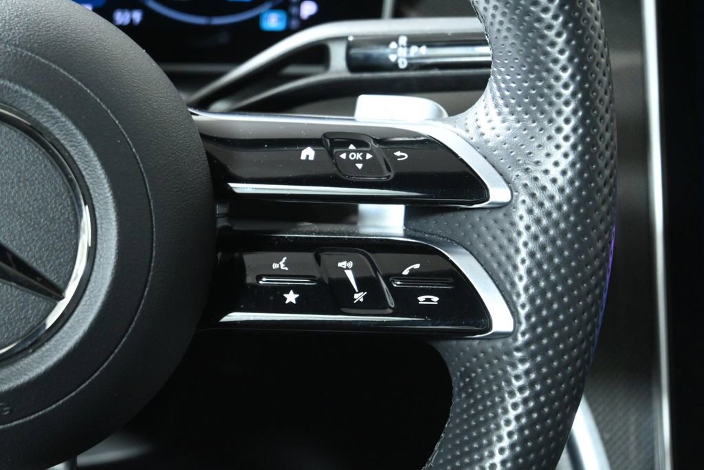 Certified 2025 Mercedes-Benz C 300 4MATIC Sedan image 16