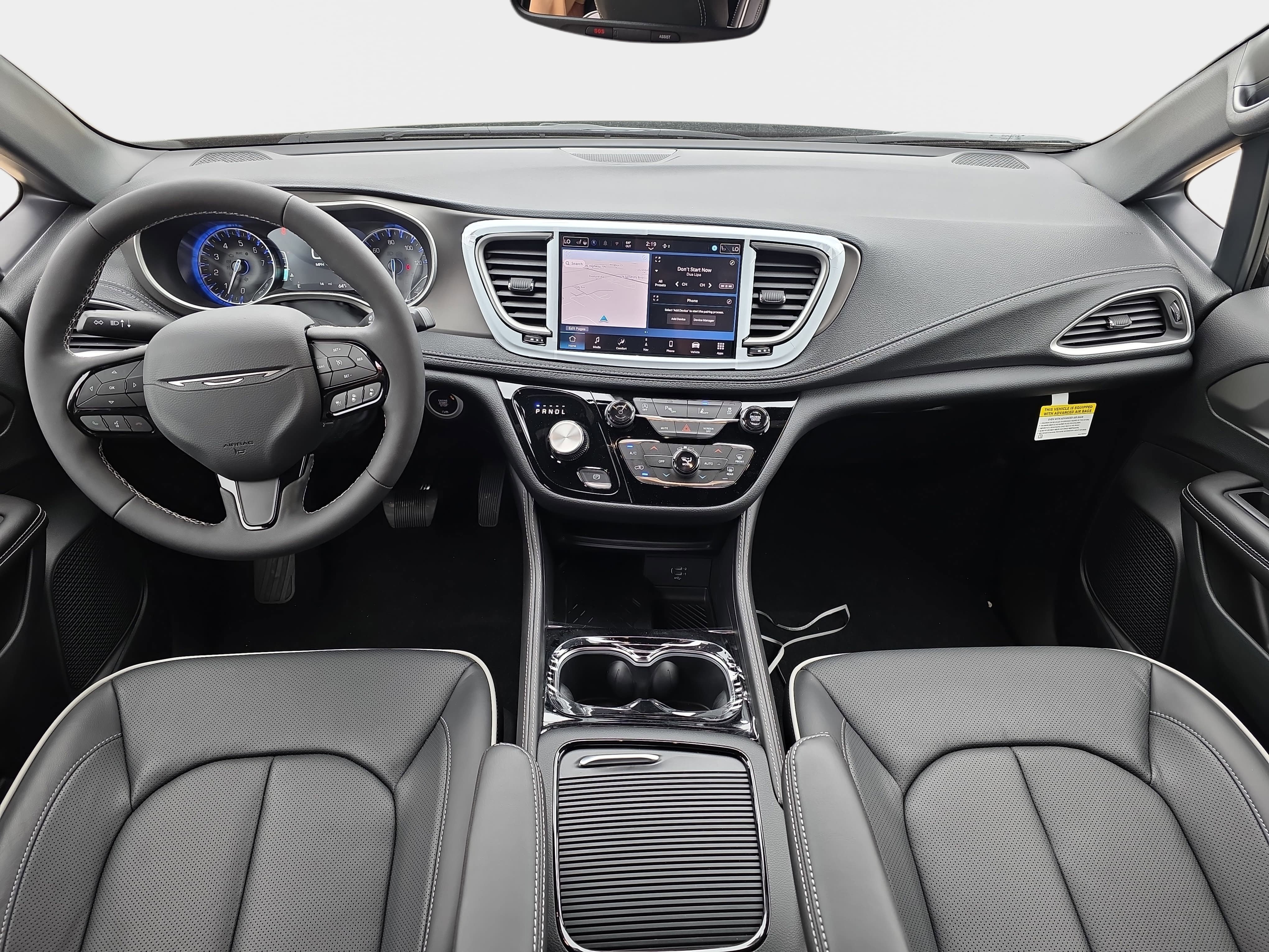 New 2027 Chrysler Pacifica Limited FWD image 10