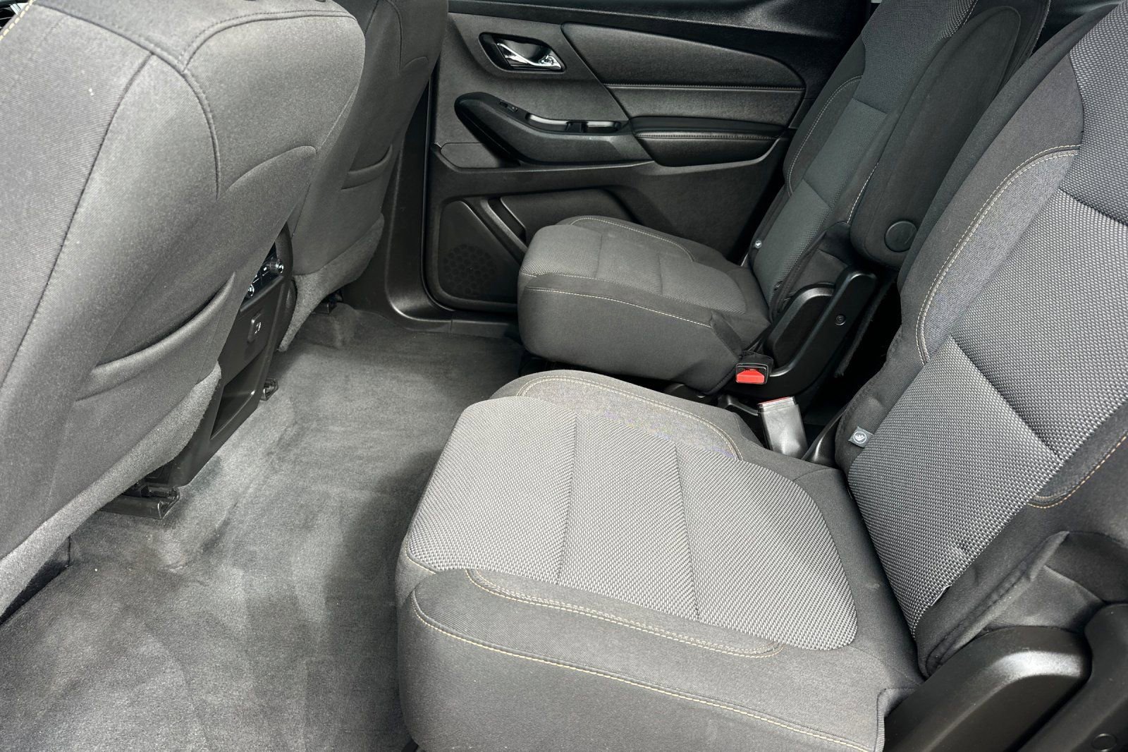 Used 2019 Chevrolet Traverse LT w/ LPO, Floor Liner Package image 12