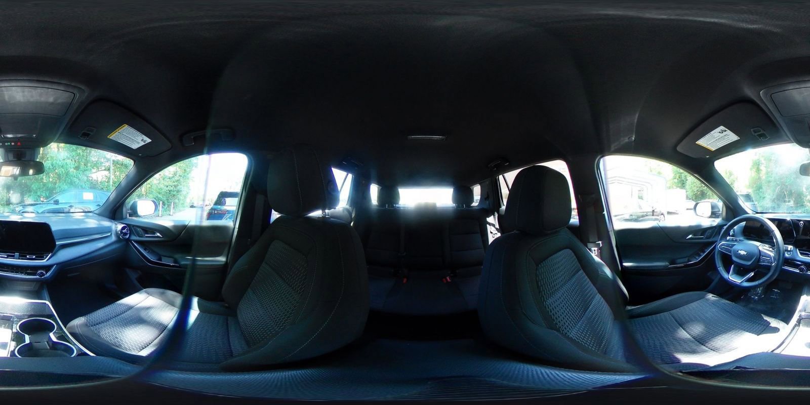 Used 2025 Chevrolet Equinox LT FWD image 42