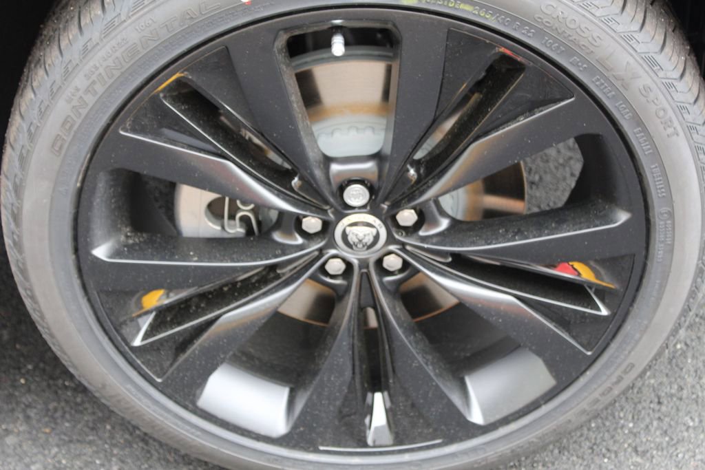 Used 2026 Jaguar F-PACE R-Dynamic S image 8