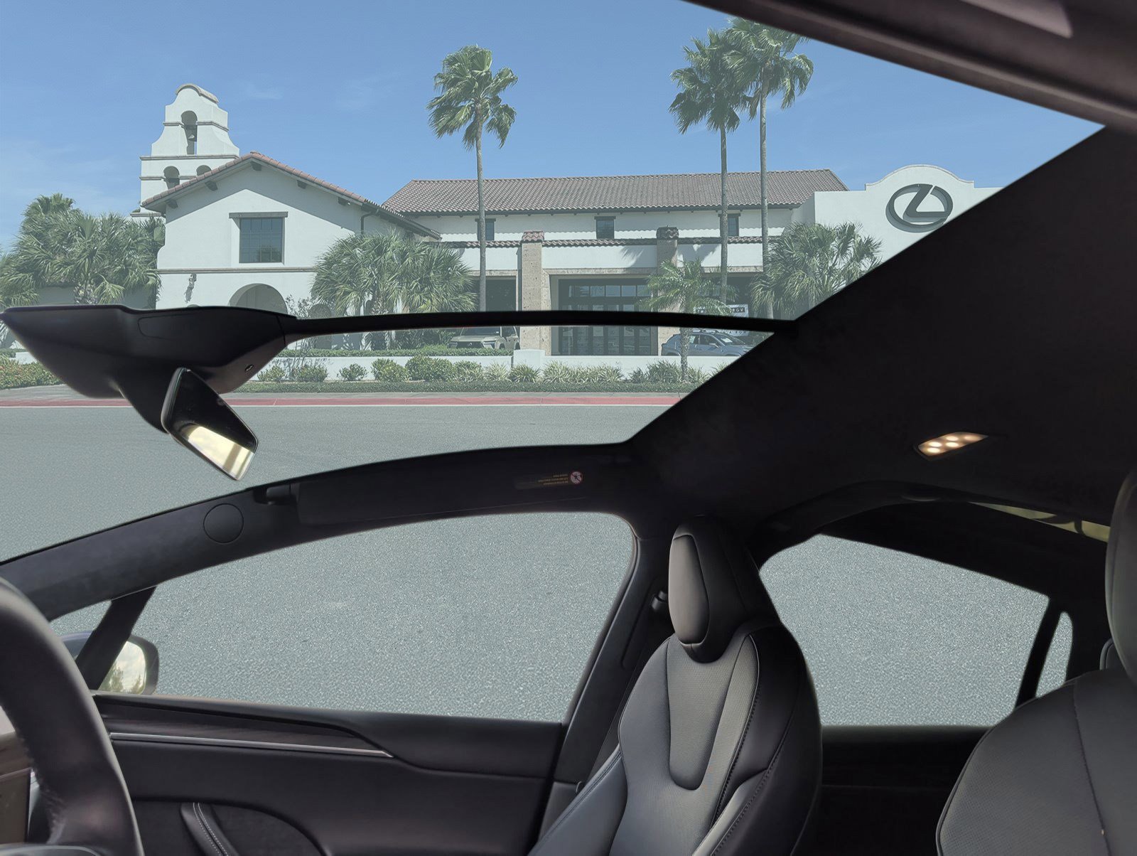 Used 2024 Tesla Model X image 21