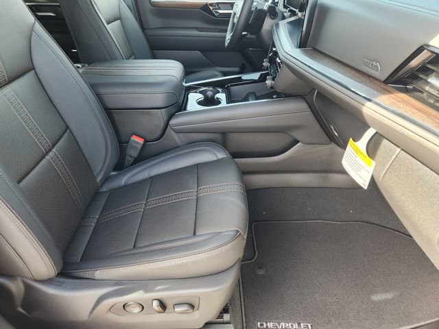 New 2026 Chevrolet Suburban High Country image 37