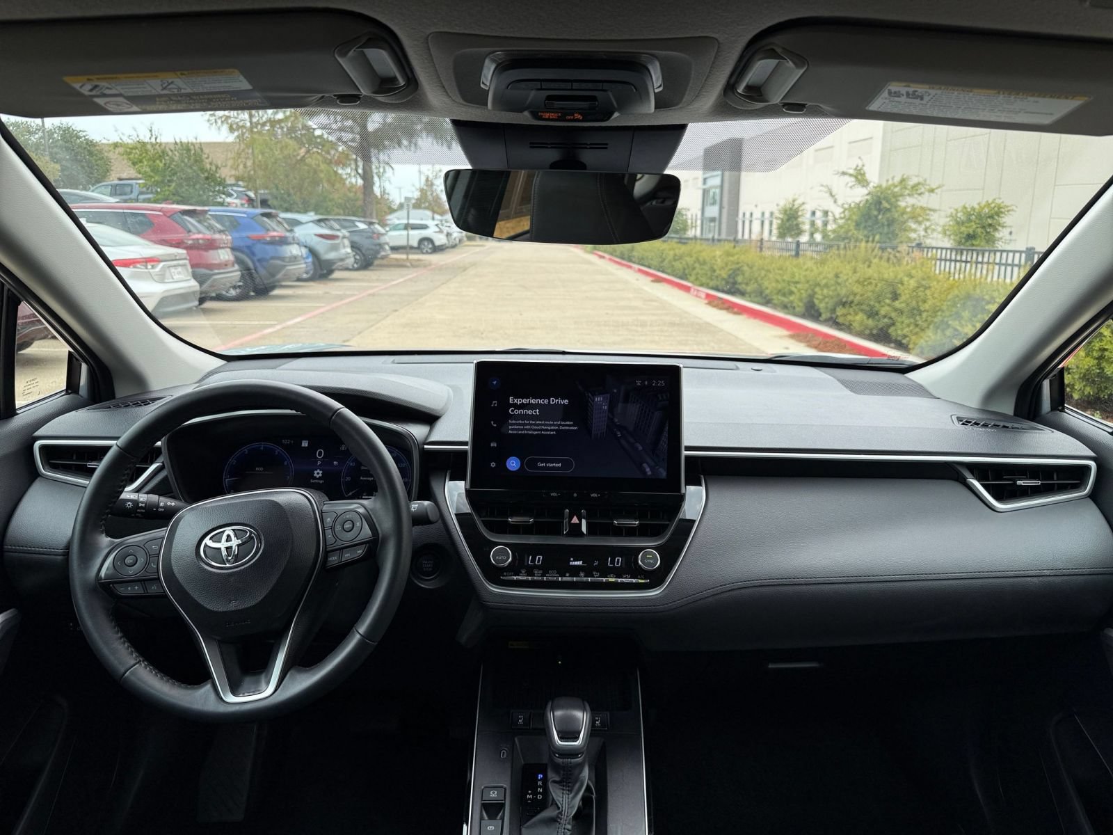 Used 2026 Toyota Corolla Cross XLE FWD image 33