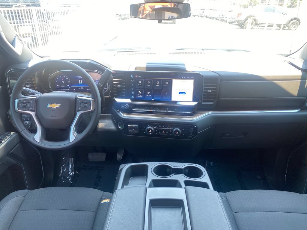 Used 2025 Chevrolet Silverado 1500 LT AWD/4WD image 12