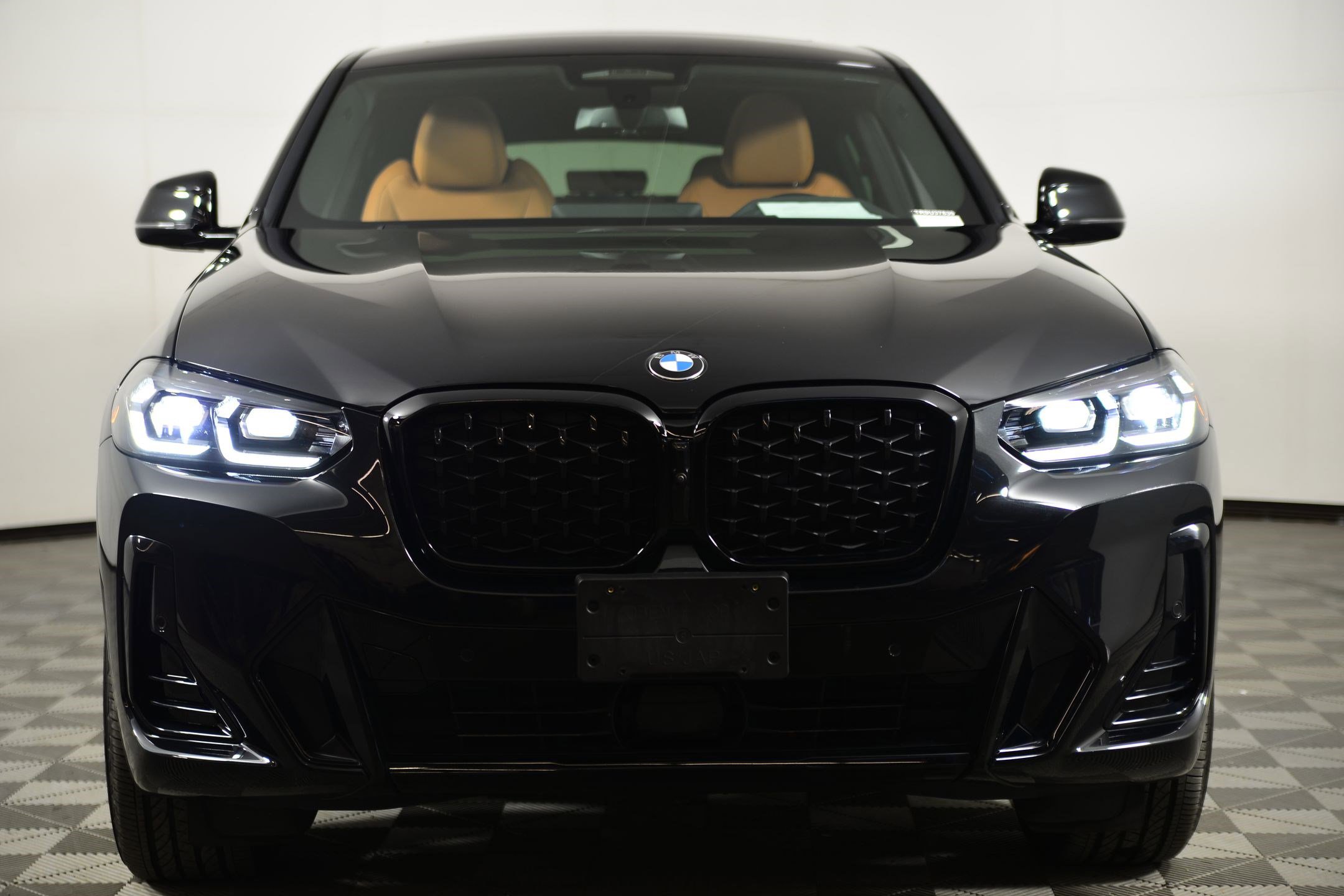 Used 2024 BMW X4 xDrive30i w/ Premium Package image 5