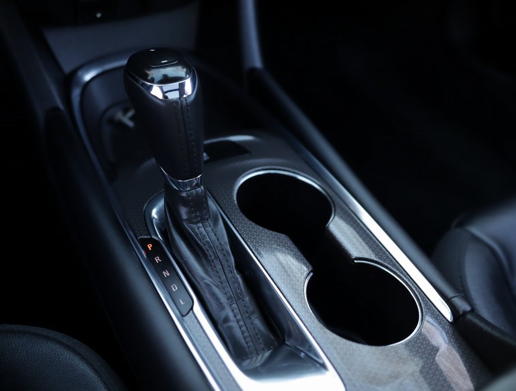 Used 2017 Chevrolet Malibu LT w/ Leather Package image 17