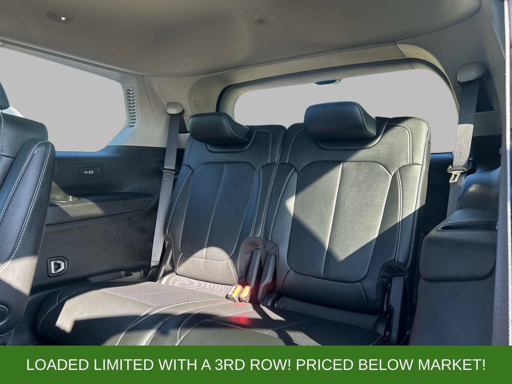 Used 2023 Jeep Grand Cherokee L Limited w/ Luxury Tech Group II AWD/4WD image 19