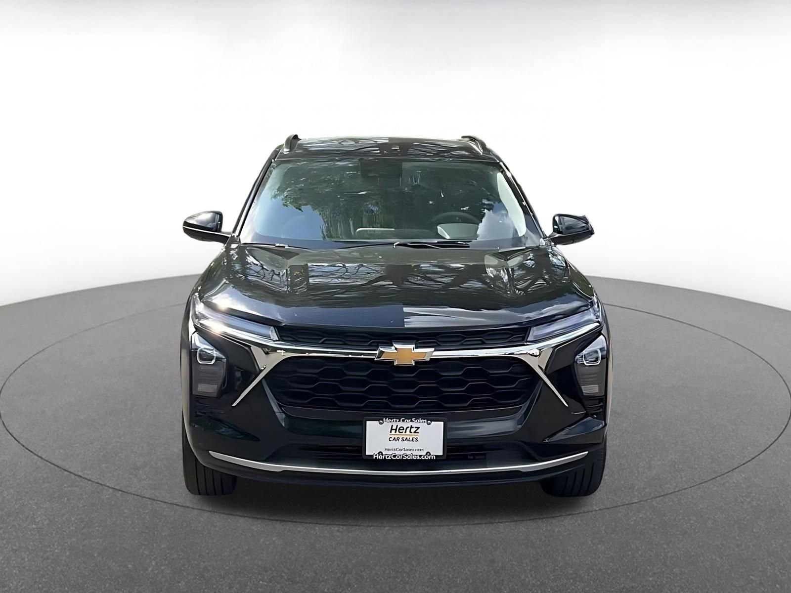 Used 2025 Chevrolet Trax LT image 4