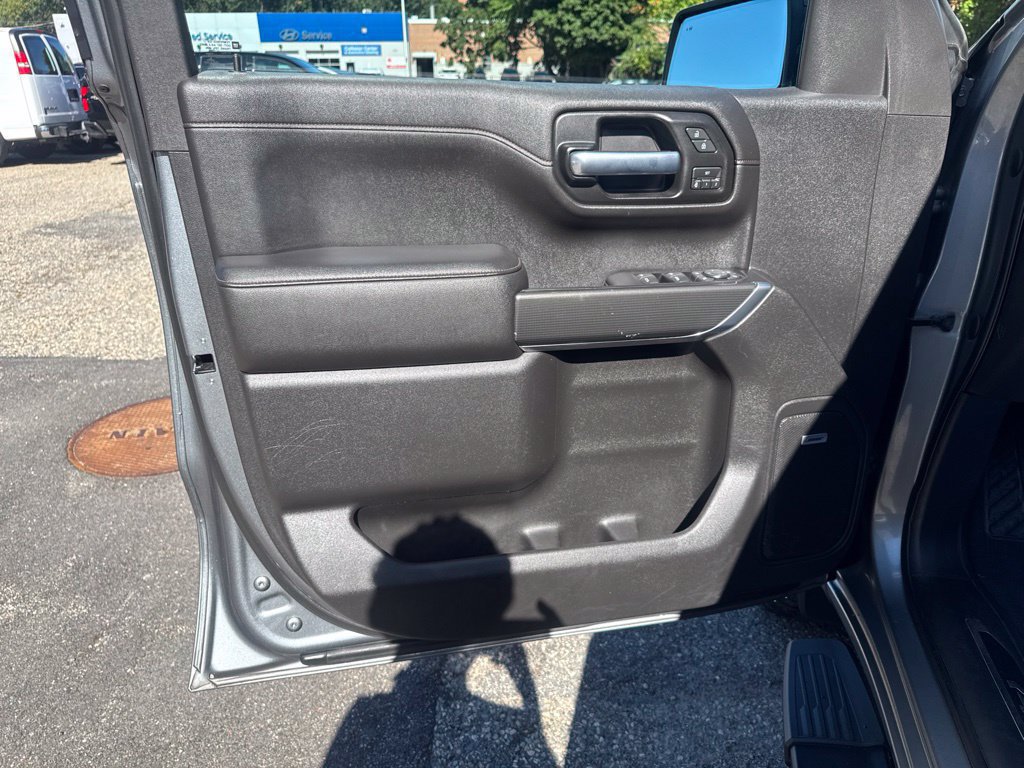 Used 2019 GMC Sierra 1500 AT4 w/ Off Road Performance Package AWD/4WD image 12