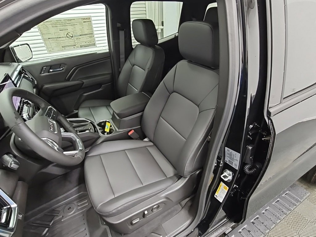 New 2026 GMC Canyon Elevation w/ Convenience Package image 30