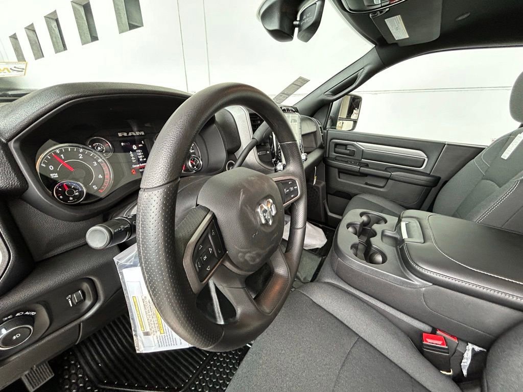 Used 2024 RAM 3500 Tradesman image 25