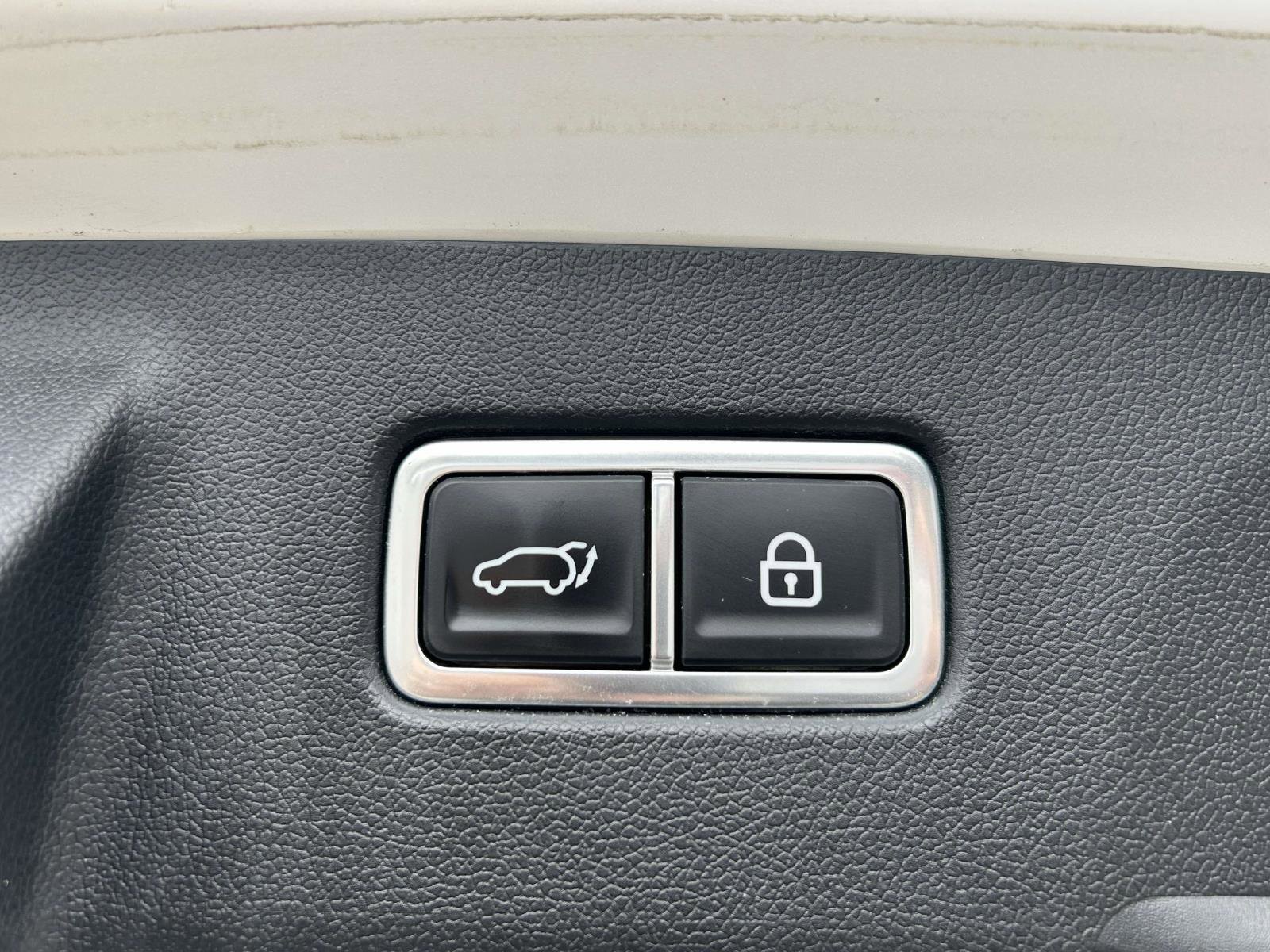 Used 2021 Kia Sorento SX image 19