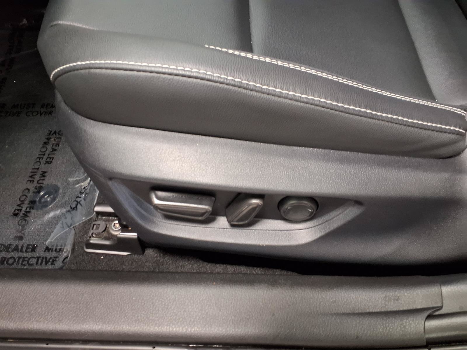 Used 2025 Toyota Camry SE FWD image 20
