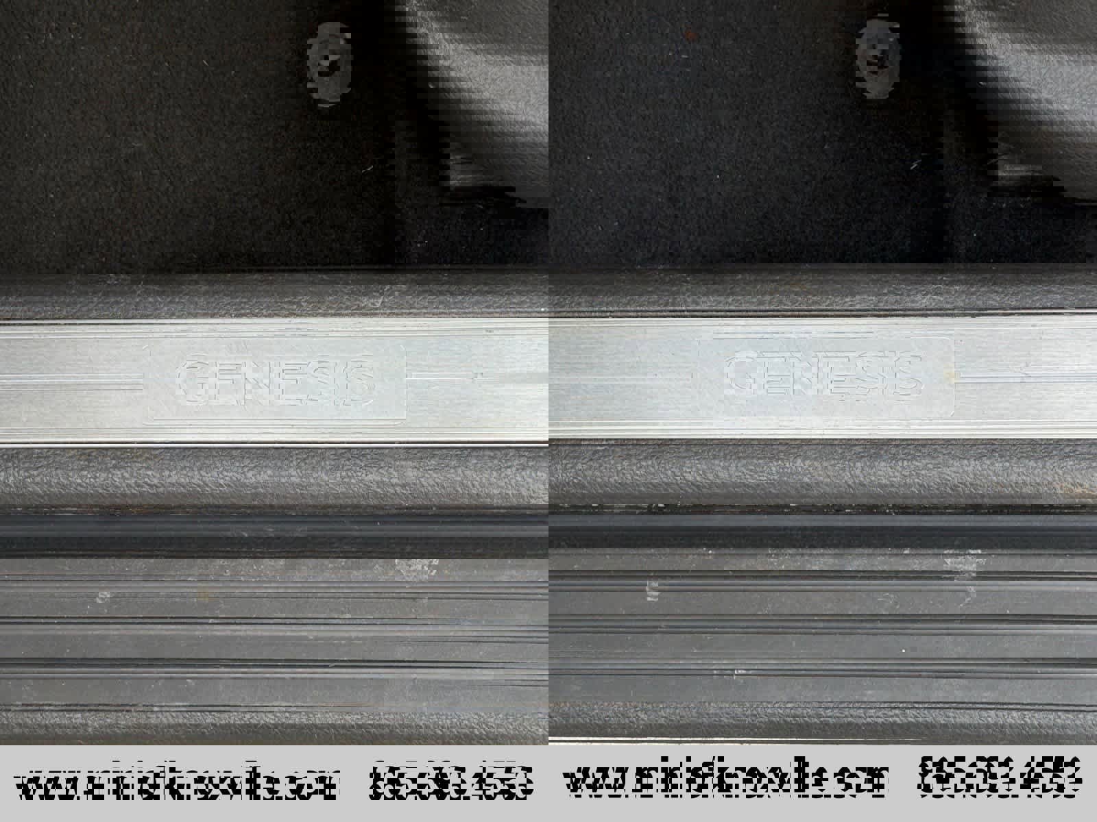 Used 2012 Hyundai Genesis 3.8 image 12