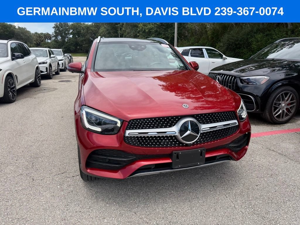Used 2020 Mercedes-Benz GLC 300 4MATIC image 4