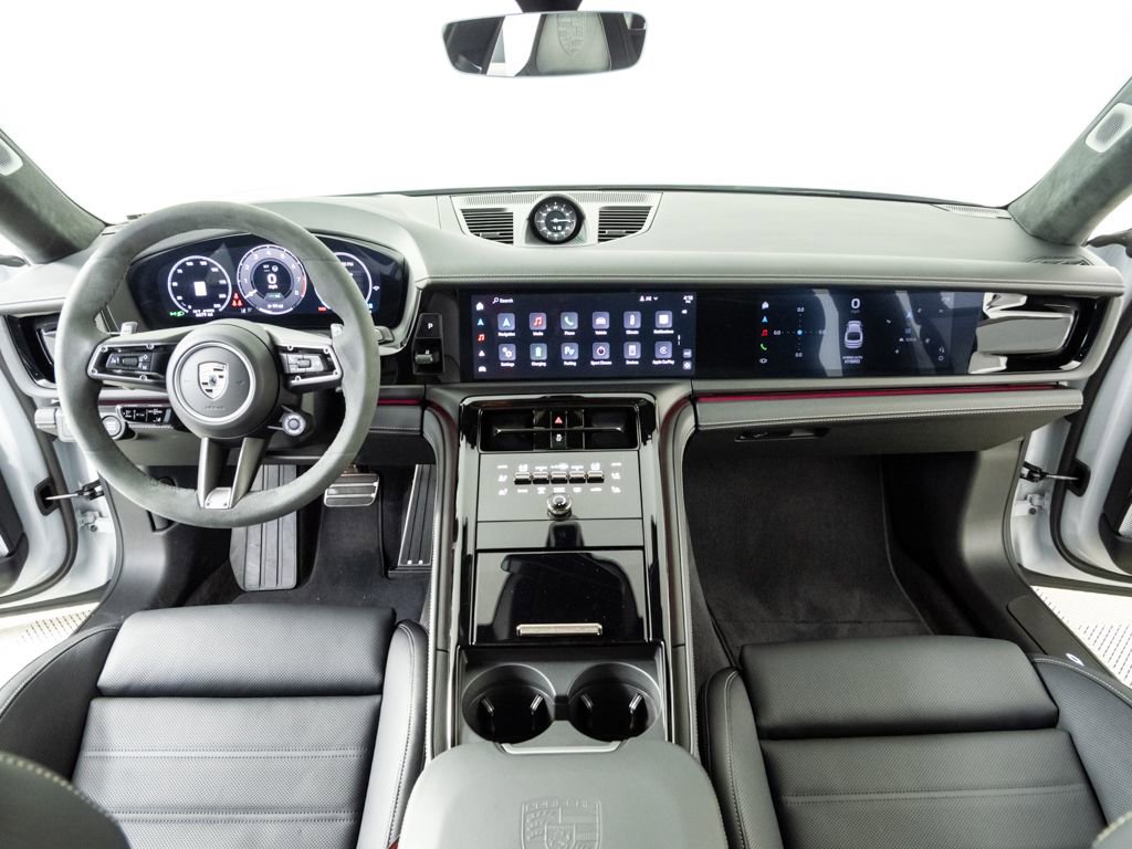 Certified 2025 Porsche Panamera Turbo image 20